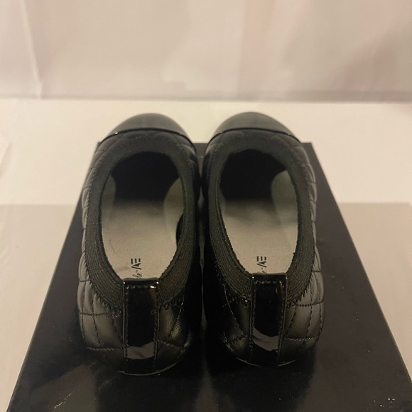American Eagle Toddler Quilted Black Stretch Flat Size 10.5M - Picture 4 of 5